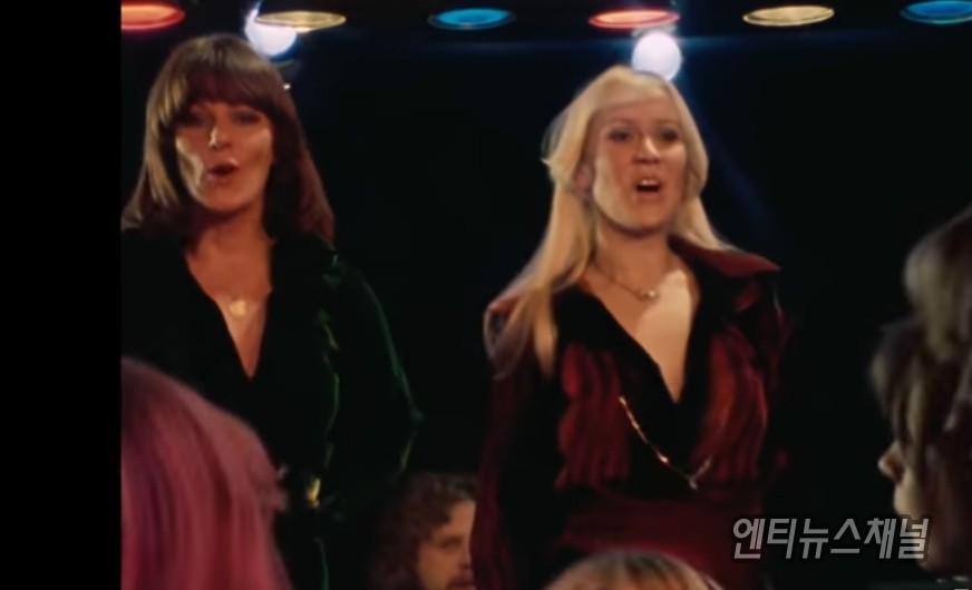 팝 그룹 아바(ABBA)의 헌정 밴드인 ′아바걸스′ 내한 공연
